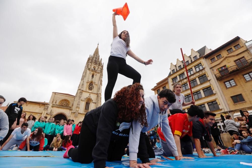 Día de la Educación Física al aire libre en la Plaza de la Catedral