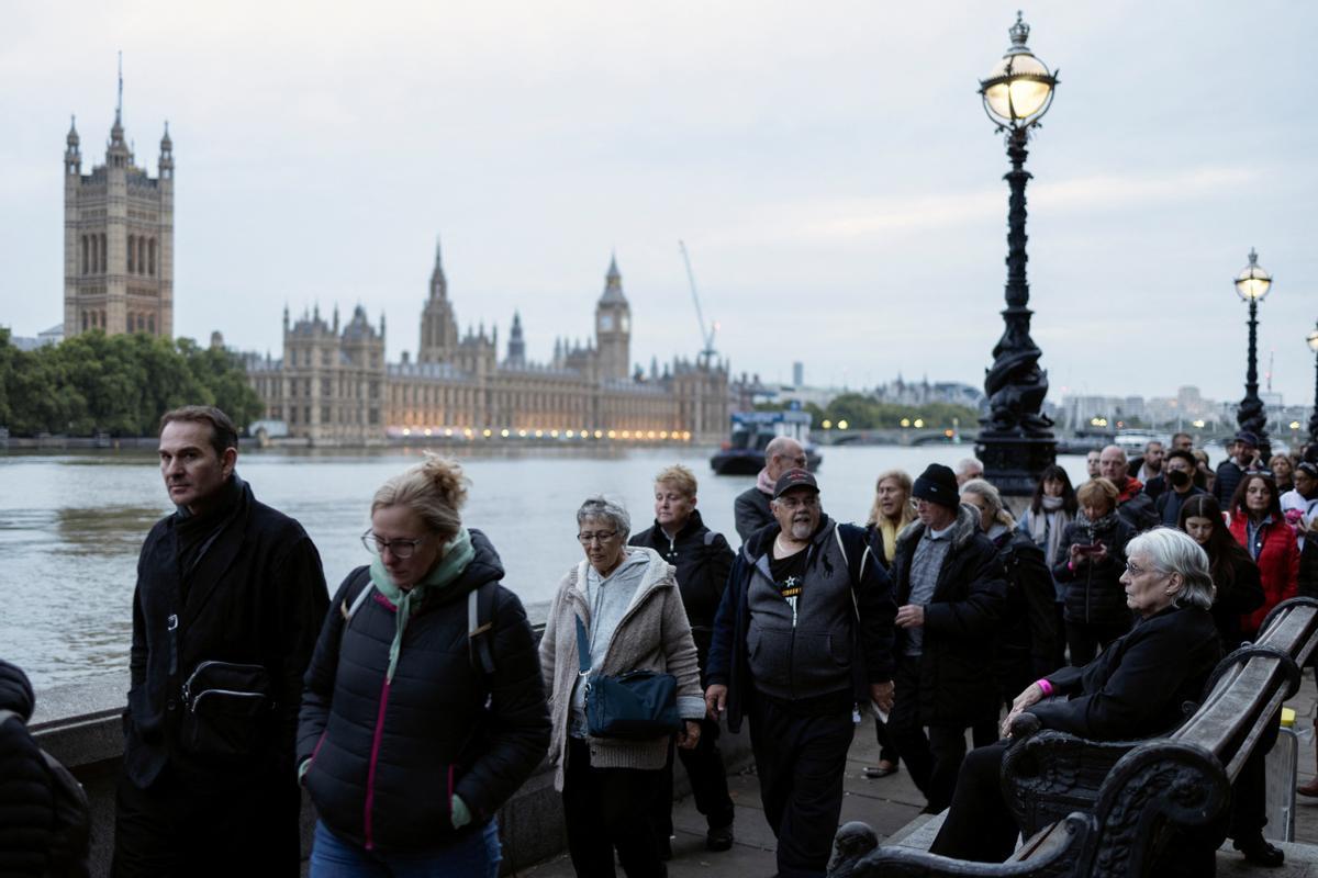 Colas en Londres para dar el último adiós a Isabel II