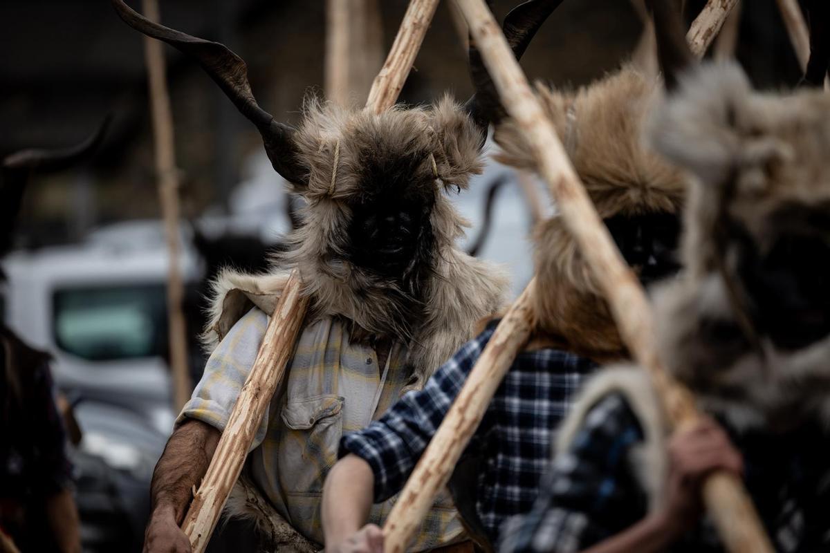 En imágenes I La localidad de Bielsa celebra su tradicional Carnaval