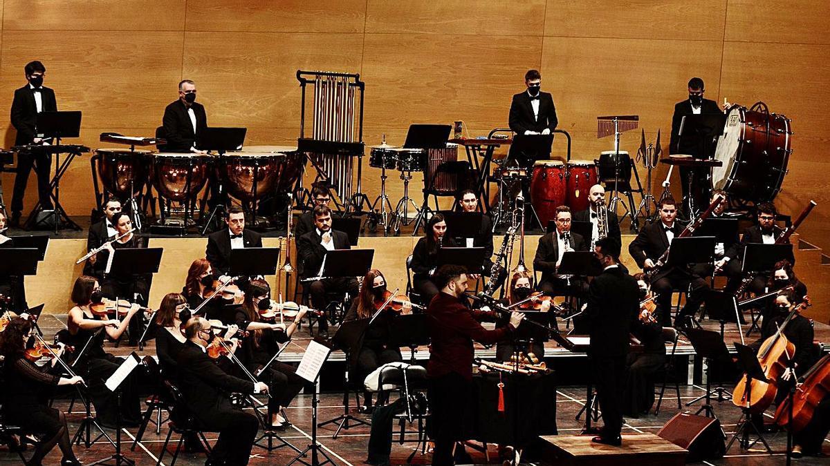 Concierto de Año Nuevo a cargo de la Orquesta Filharmónica | R. VÁZQUEZ