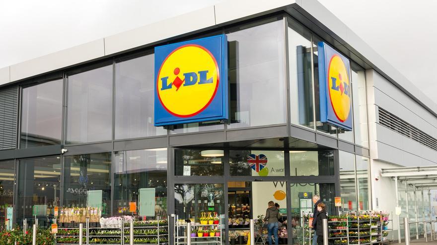 Lidl se marca con Ikea con este nuevo armario exterior: bueno, barato y  ocupa poco espacio