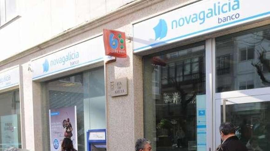 Sucursal de NCG Banco en Sanxenxo.  // G.Santos