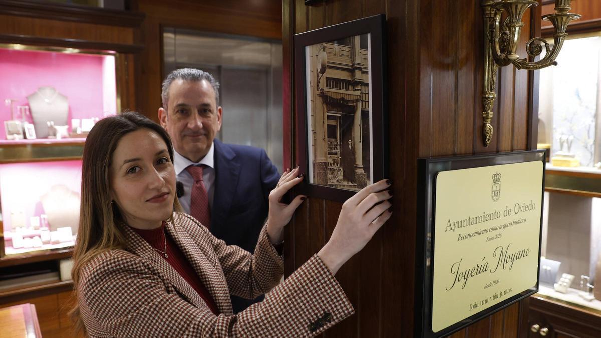 VÍDEO: Joyería Moyano, un negocio con más de 100 años de historia en Oviedo
