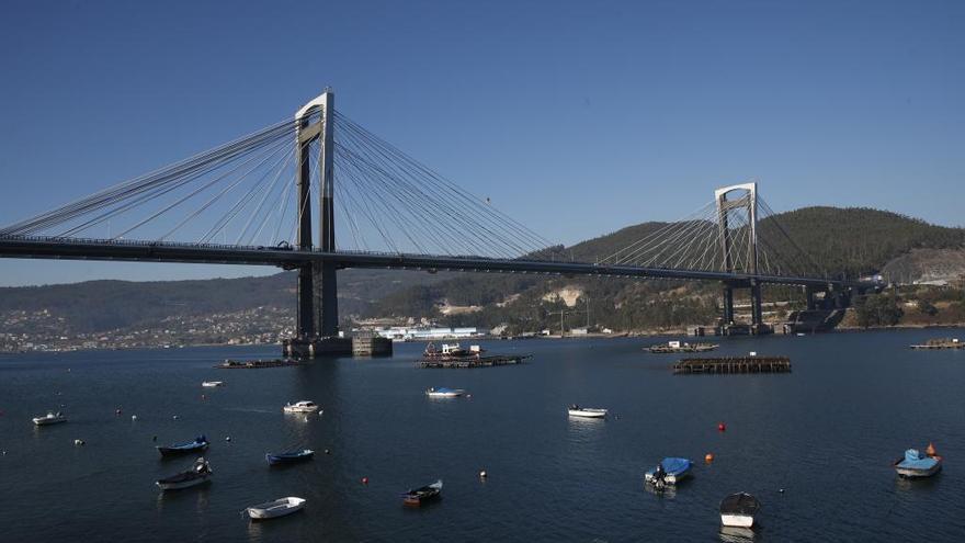 Puente de Rande, este mes de diciembre. // R. Grobas