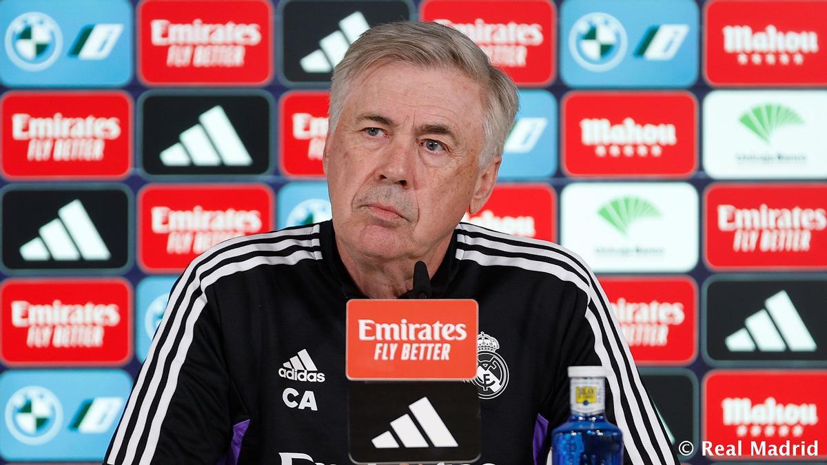 Florentino Pérez confirmó a Ancelotti que cumplirá su contrato