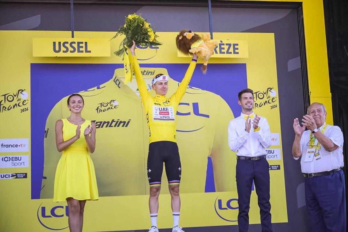 Tadej Pogacar, el domingo, en el podio del Tour.