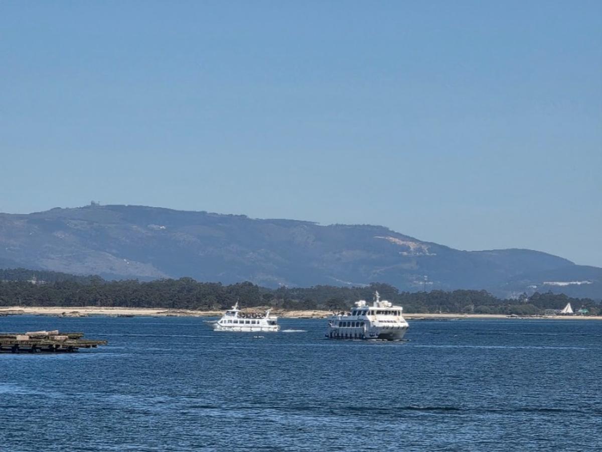 Los catamaranes de O Grove fueron uno de los grandes atractivos del Viernes Santo.