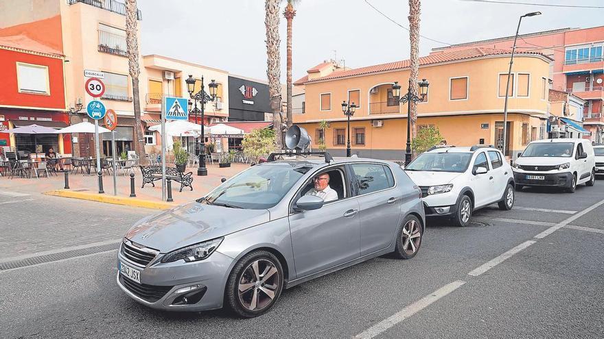 La muerte viaja en coche