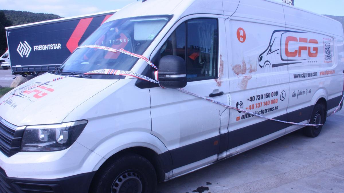 Un home mata una persona i en fereix una altra després d’una baralla a la Jonquera Un home mata una persona i en fereix una altra després d’una baralla a la Jonquera