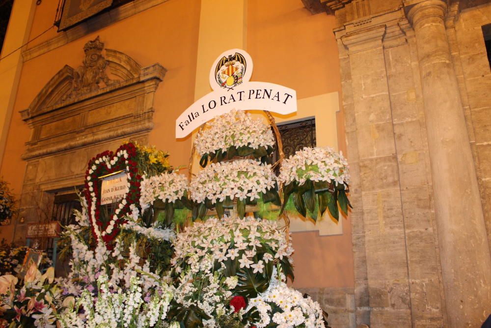 Así son las canastillas y el manto de la Ofrenda