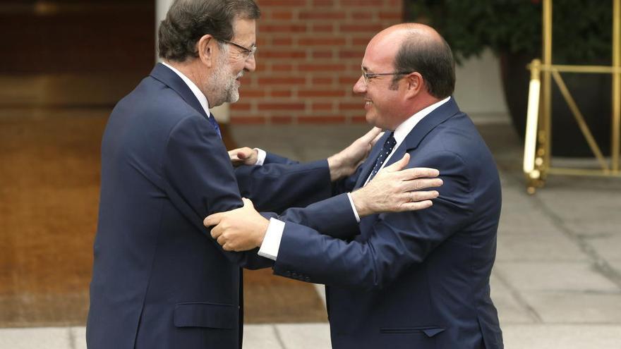 Rajoy y Pedro Antonio Sánchez durante un encuentro en una imagen de archivo