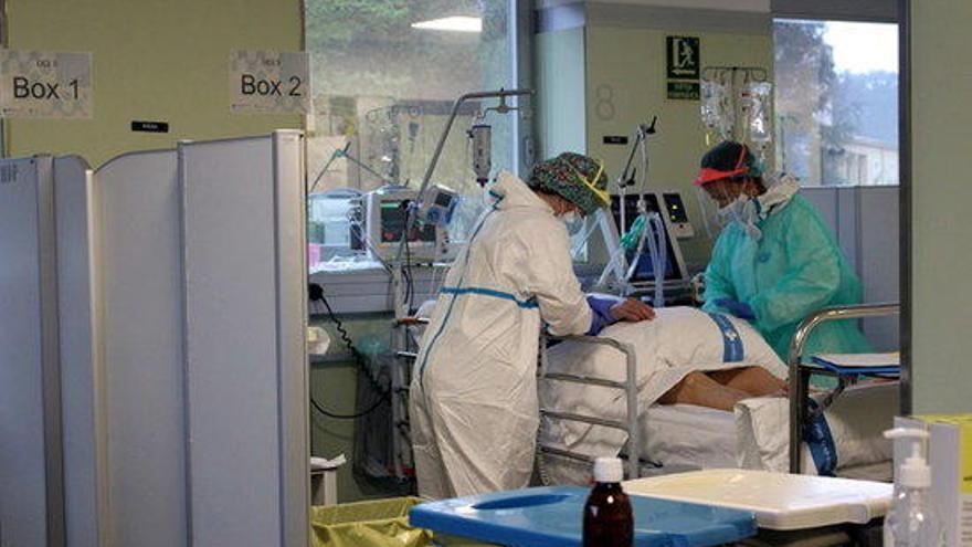 Reclamen que els hospitals paguin compensacions als sanitaris