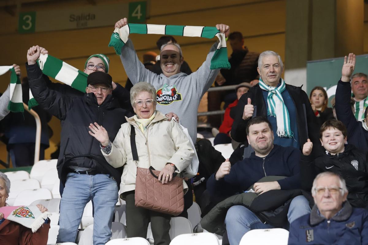 Córdoba CF-Real Valladolid | Las imágenes de la afición en El Arcángel