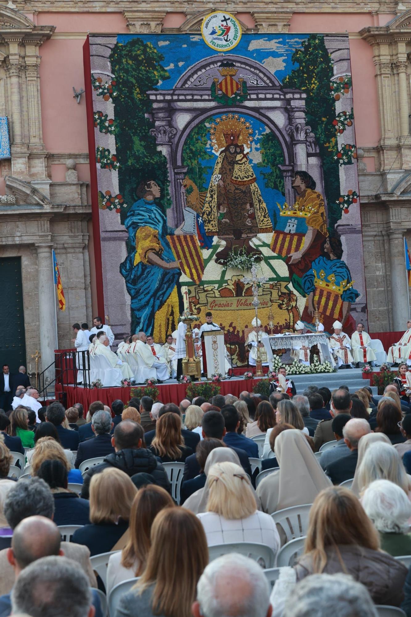 Todas las fotos de la Missa d'Infants en la plaza de la Virgen