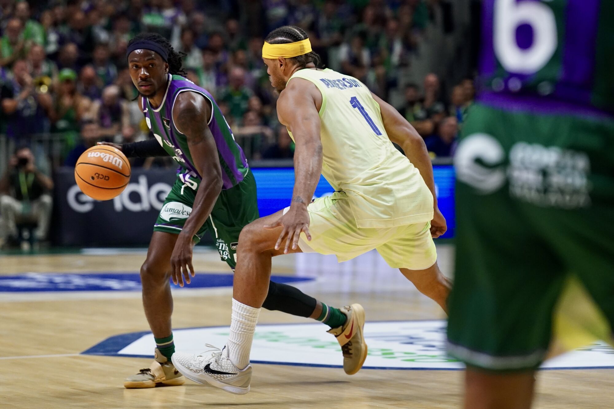 Cuartos de final de la Liga Endesa entre el Unicaja y el Barça