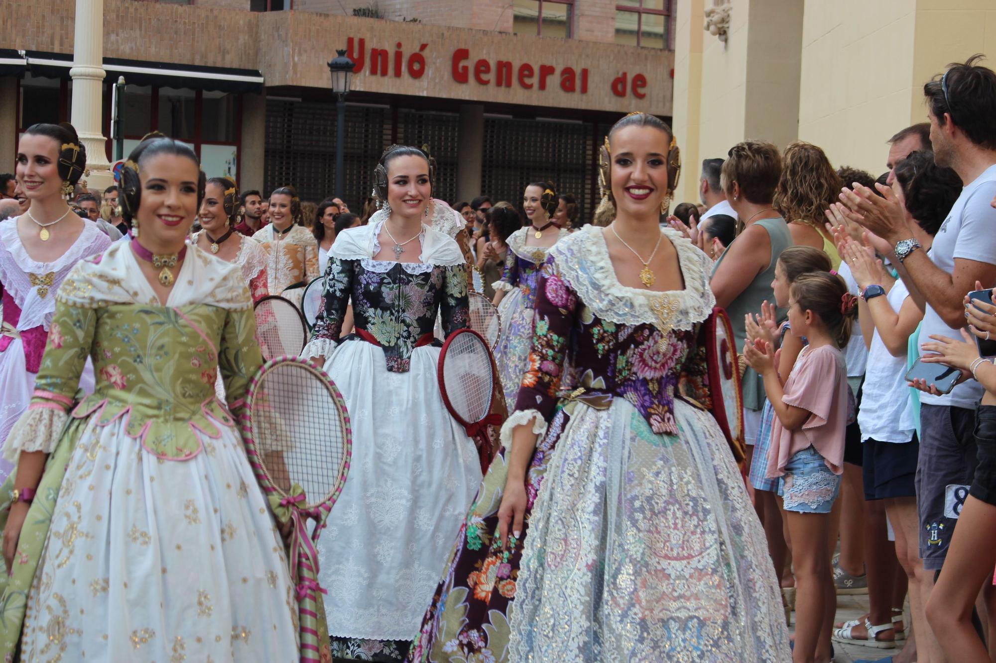 Las candidatas a falleras mayores de València, en la Batalla de Flores