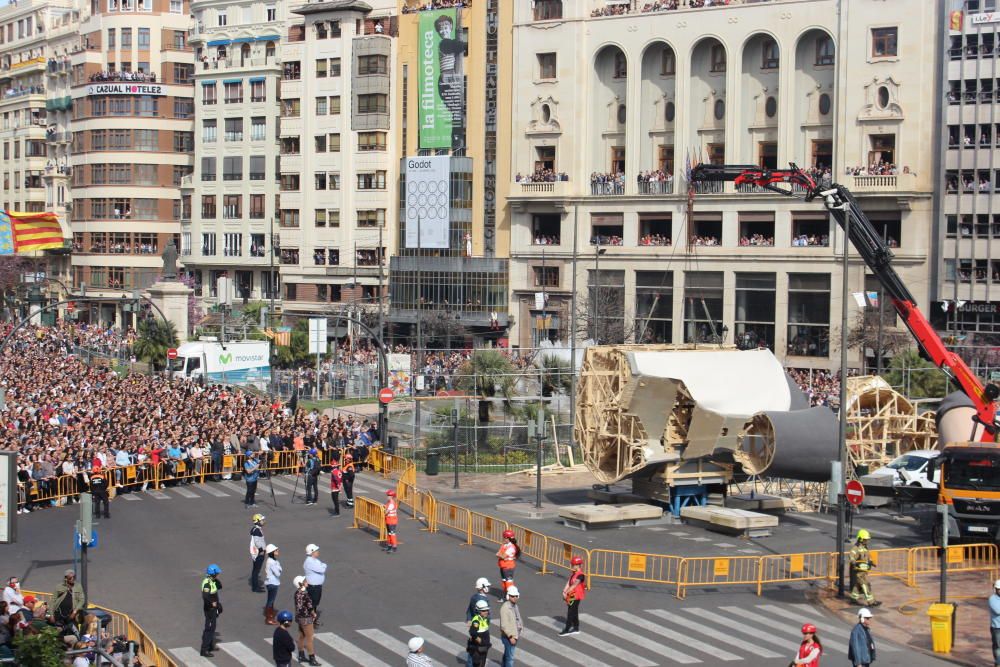 La falla municipal sigue creciendo y el público sigue llenando.