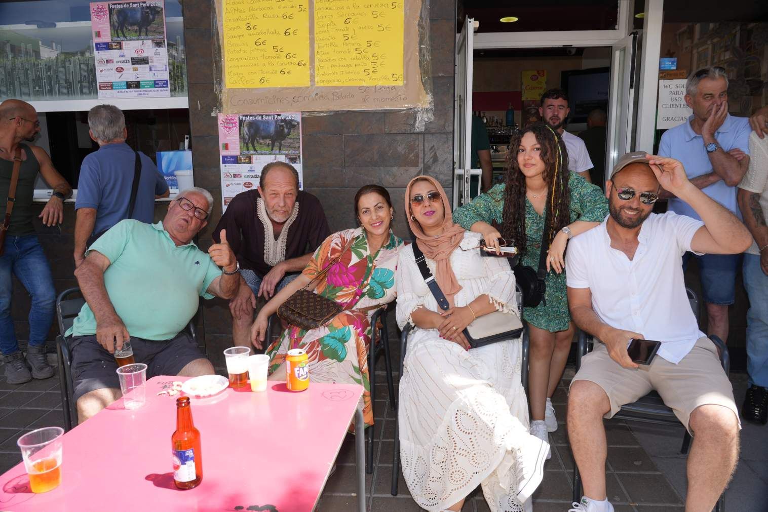 El Grau da inicio a las fiestas de Sant Pere con pólvora, bous y música