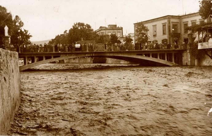 Puente de Piedra. 1935