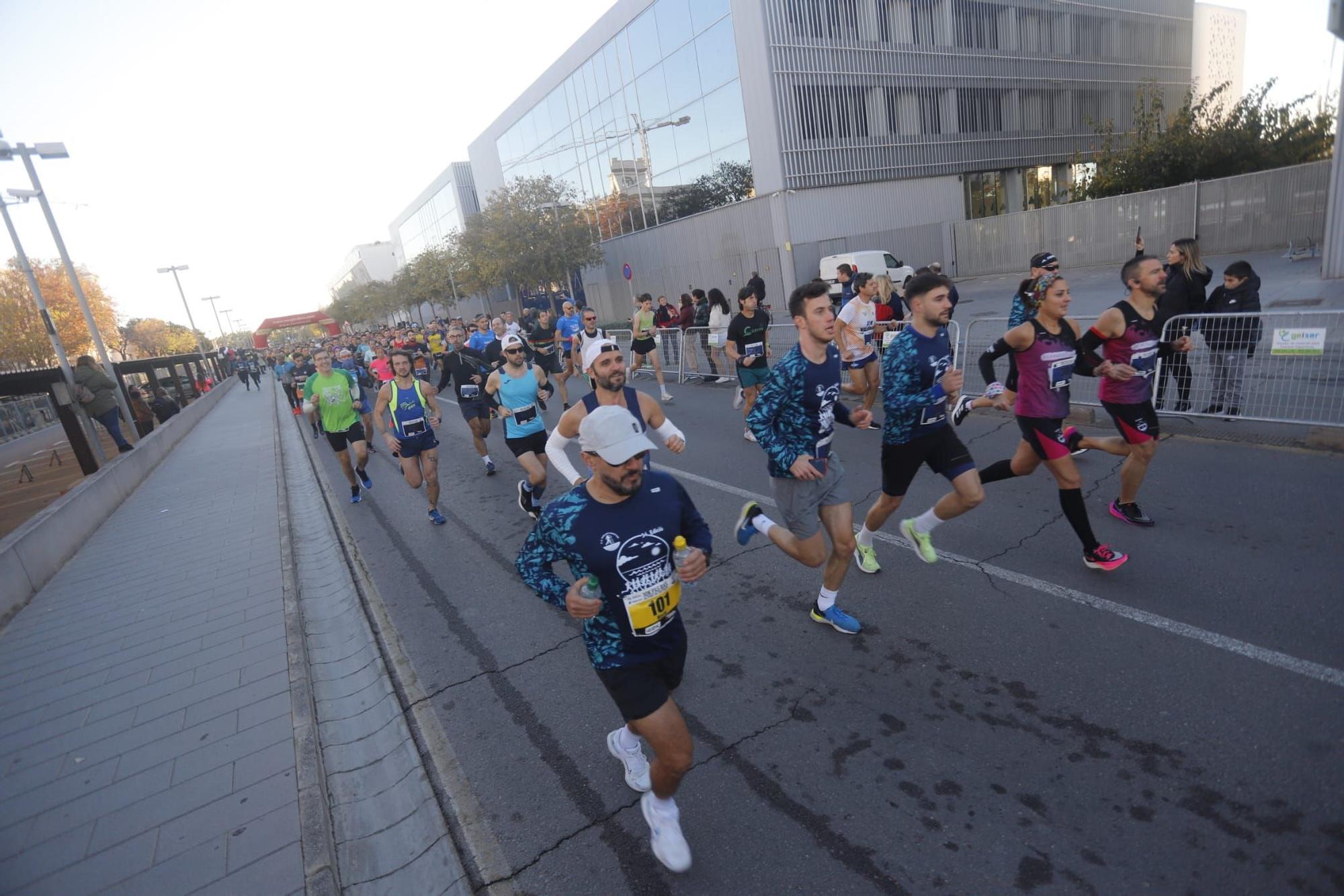 Búscate en la carrera 'Pas ras al port' de València