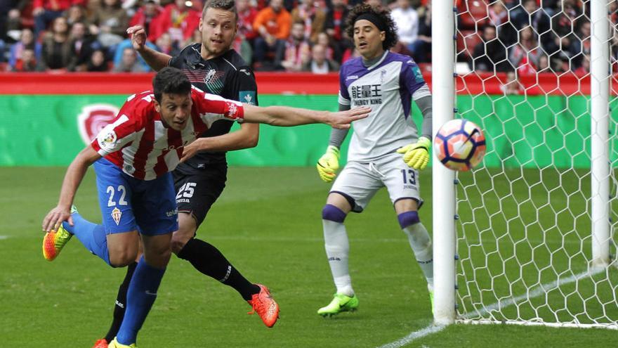 El partido entre el Sporting y el Granada, en imágenes