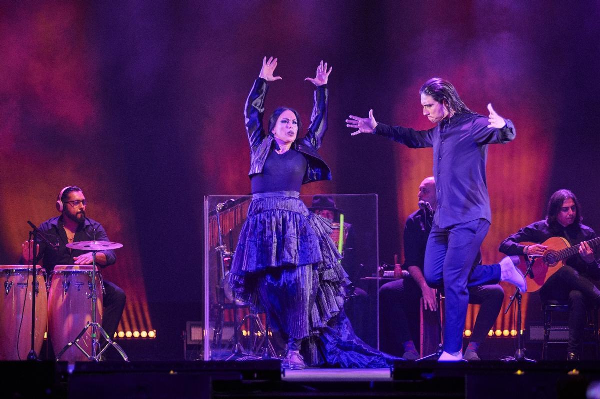 Los bailaores Belén López y Yiyo.