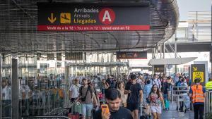 Aena invertirá 153 millones para transformar y coser la T2 del aeropuerto de Barcelona-El Prat