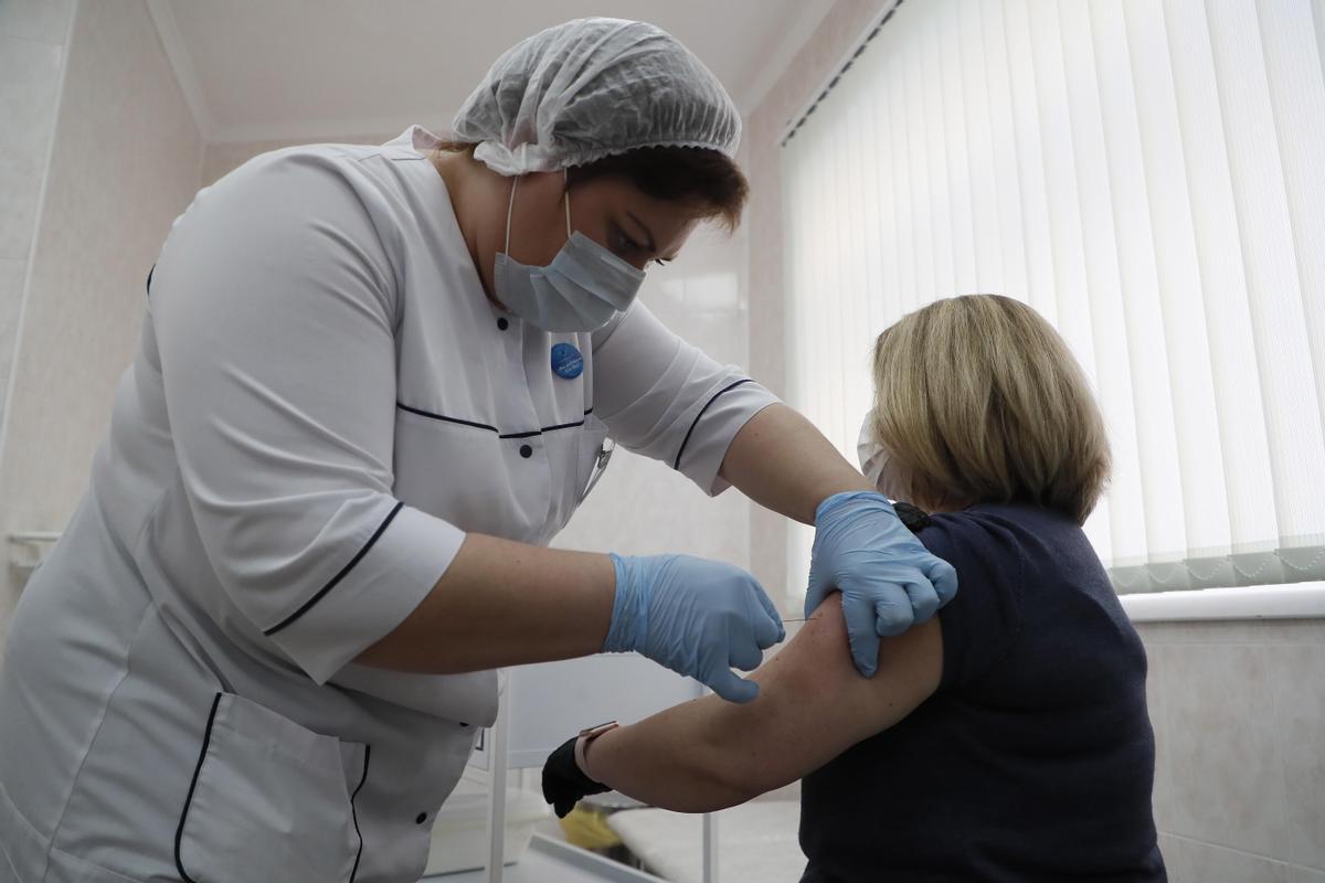 Rússia envia a l’OMS la documentació de la seva segona vacuna, l’EpiVacCorona