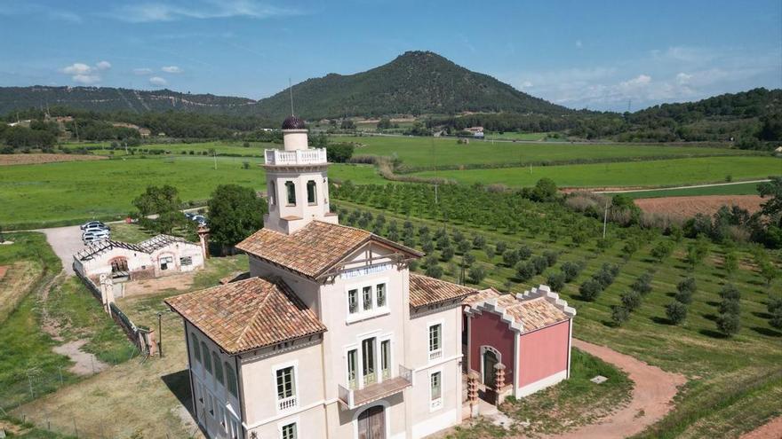 Poesia, cant, vitralls i dibuix coincidiran a la Torre Lluvià de Manresa de la mà de Meandre