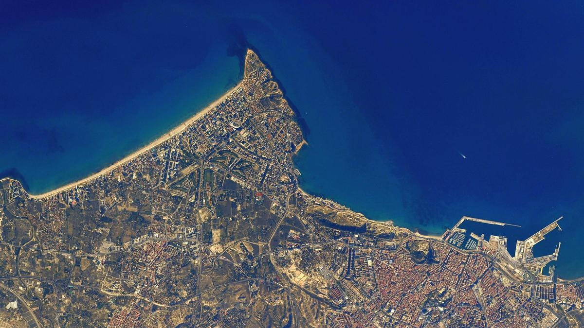 La ciudad de Alicante, vista desde el espacio.