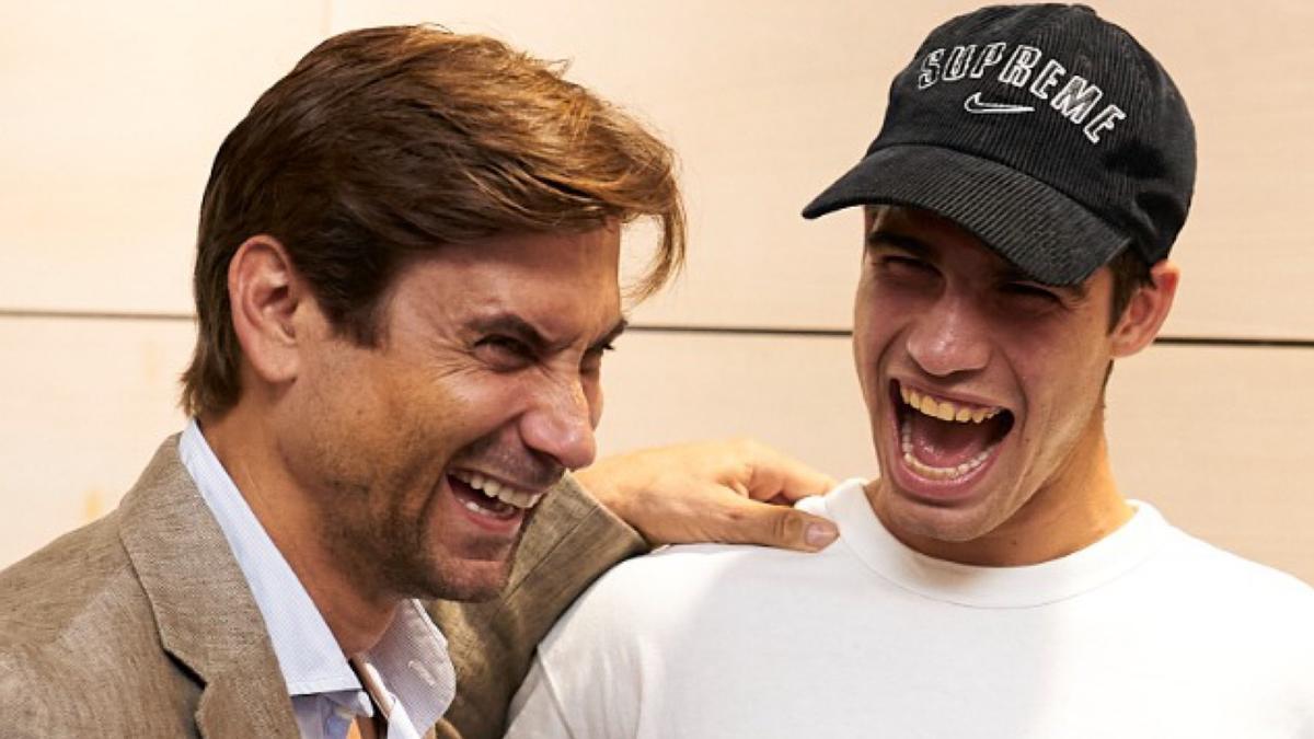 David Ferrer recibe con una sonrisa al nuevo número uno del mundo, Carlos Alcaraz