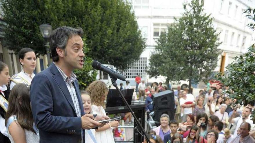 El alcalde, Xulio Ferreiro, en el pregón de la fiesta del año pasado.