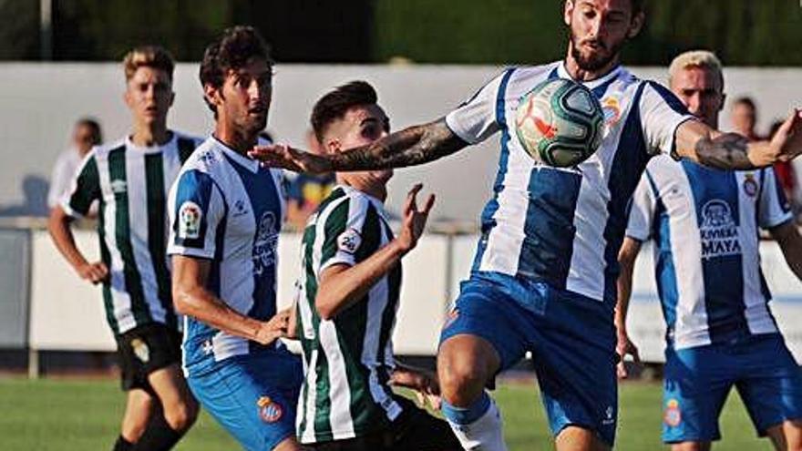 L&#039;Espanyol va marcar sis gols ahir al camp del Peralada.