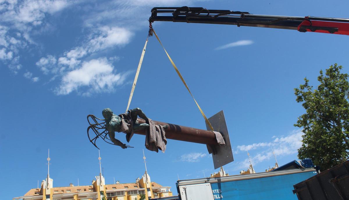Ícaro y el vuelo del arte en Dénia (imágenes)
