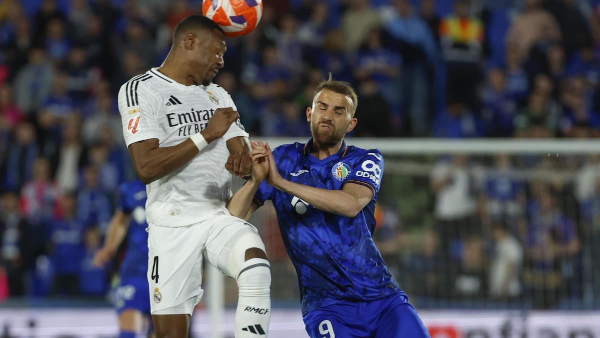 Alaba sufre una rotura del menisco y deja a Ancelotti sin defensa