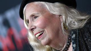 Joni Mitchell reaparece en un concierto sorpresa por primera vez en 20 años