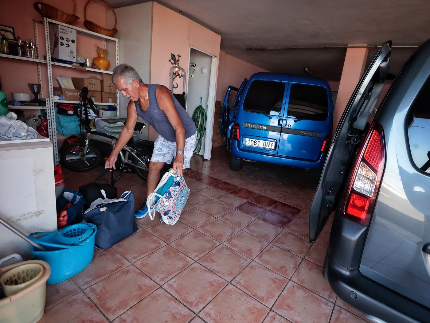 Los desalojados por la reactivación del incendio de Tenerife regresan a sus casas