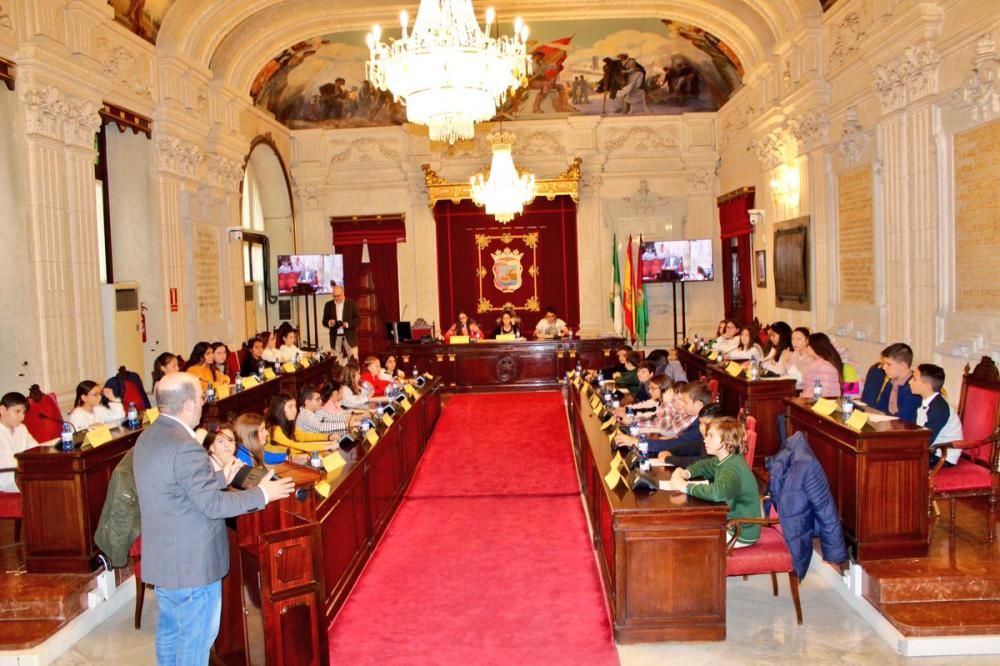 El Ayuntamiento de Málaga celebra el pleno infantil