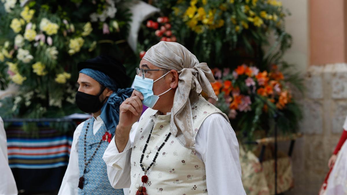 Búscate en el segundo día de Ofrenda por la calle del Mar (entre las 18.00 y las 19.00 horas).