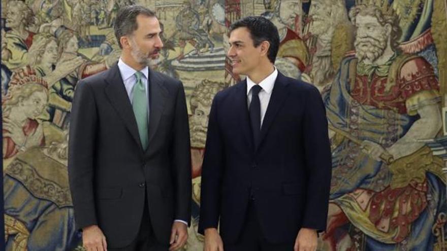 Sánchez asegura que el rey "está preocupado por Cataluña"