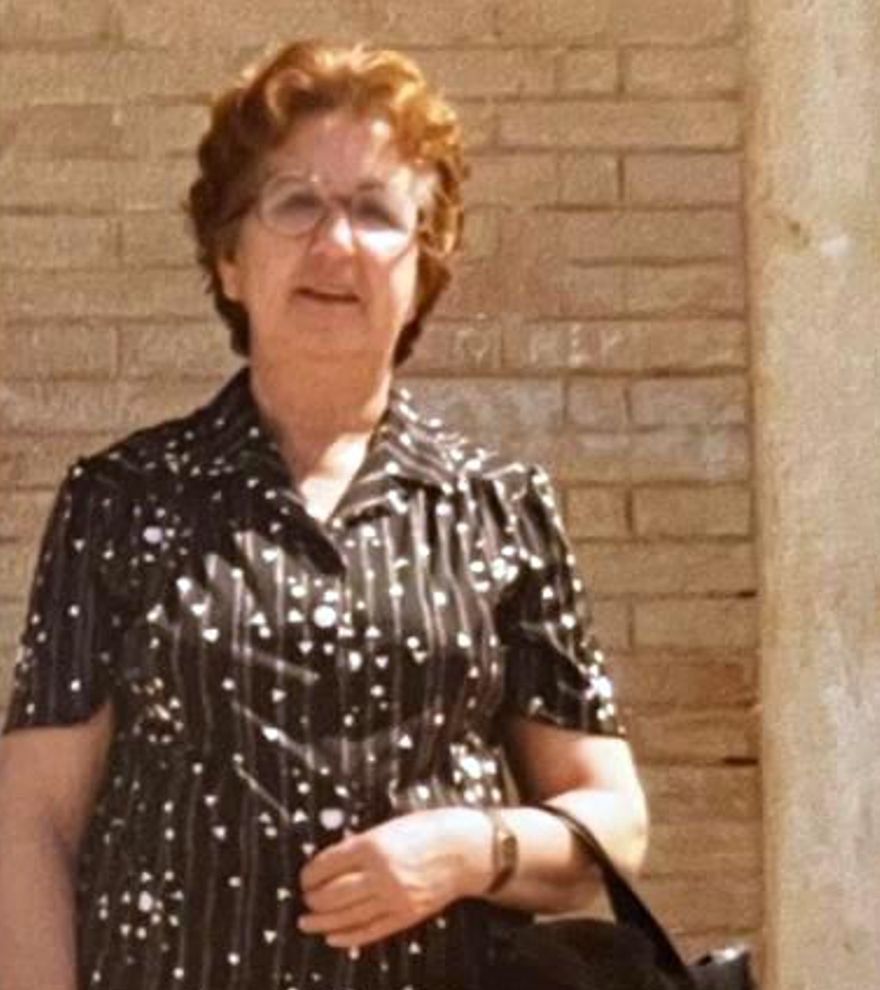 La obra está dedicada a Enriqueta, abuela paterna de la autora.