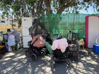 24 desalojados se instalan al lado de Can Rova 2, en Ibiza: "Buscamos vivienda desde el incendio, pero no hay nada"