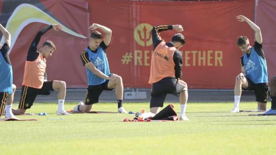 La selección de Bélgica, durante el entrenamiento de ayer.