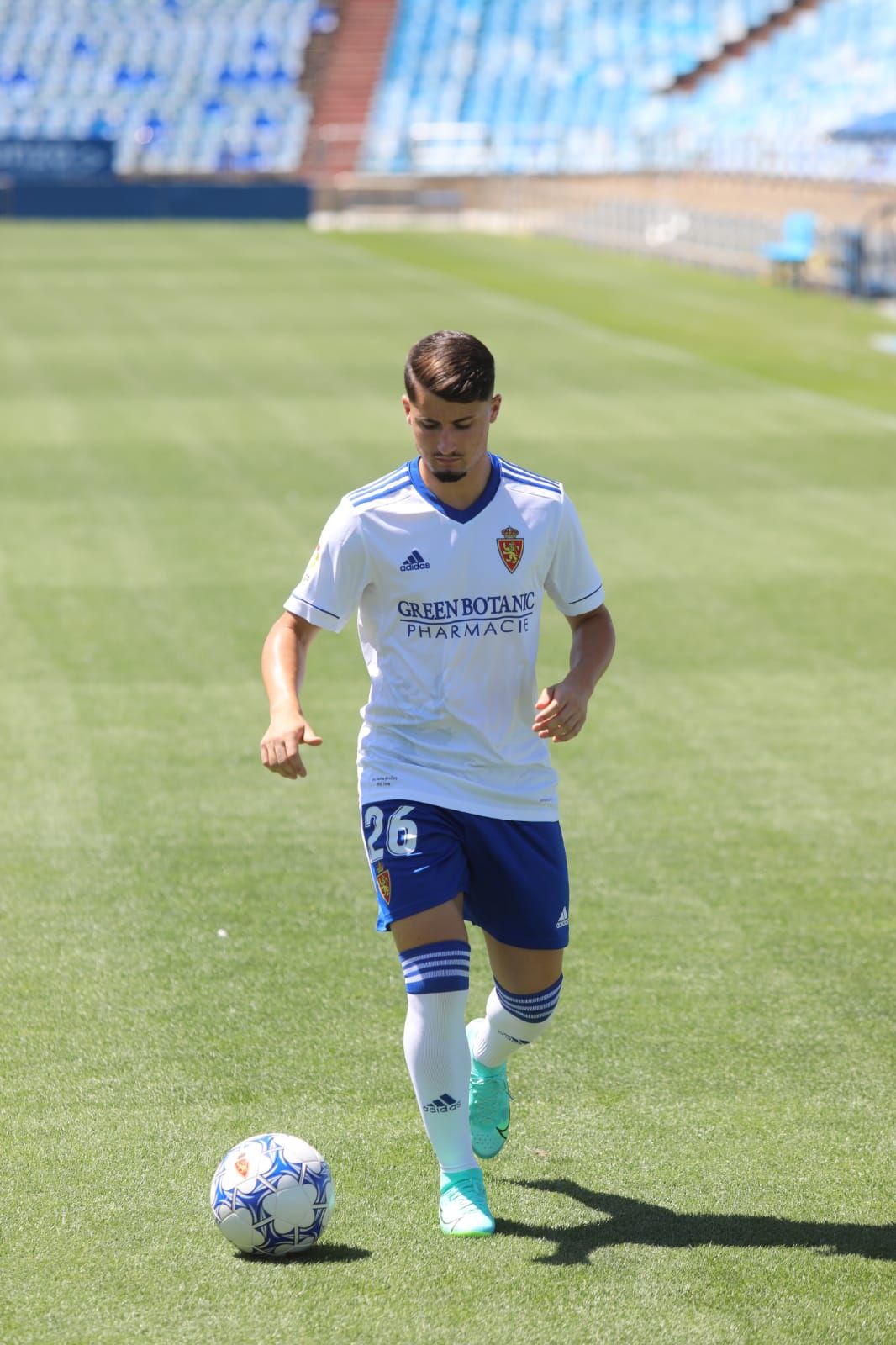 Borja Sainz, presentado como nuevo jugador del Real Zaragoza