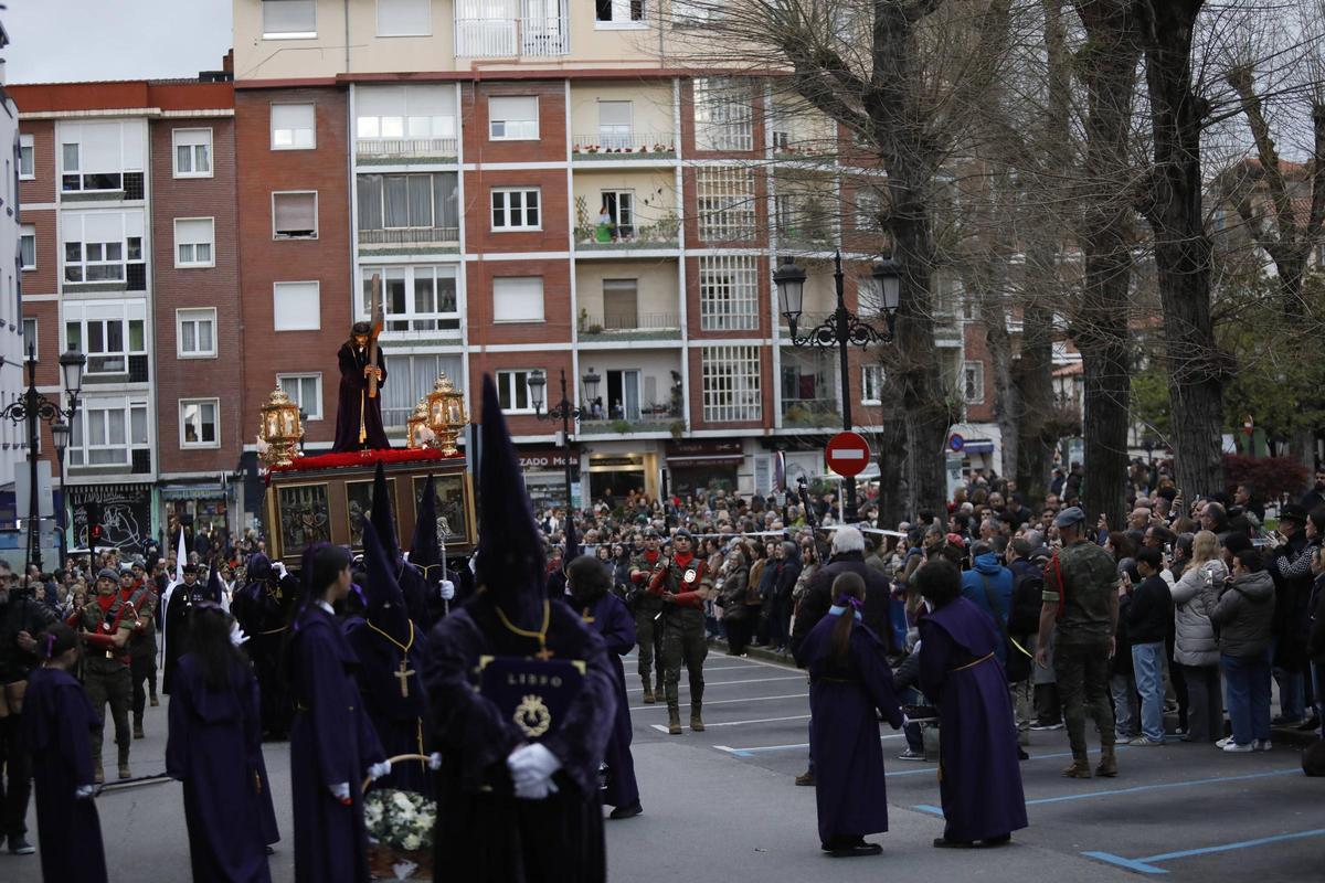 La procesión del Nazareno de Oviedo La procesión del Nazareno de Oviedo