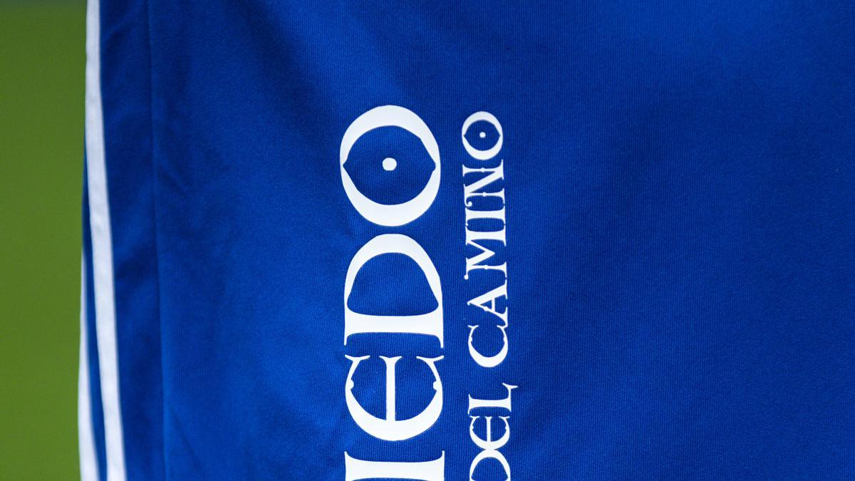 Así luce la nueva equipación del Real Oviedo