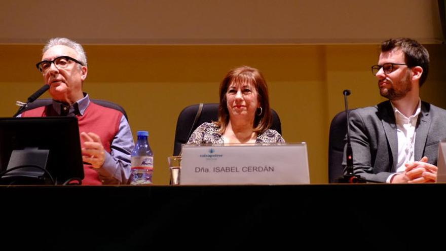 Juan José Millás durante la conferencia en Caixapetrer