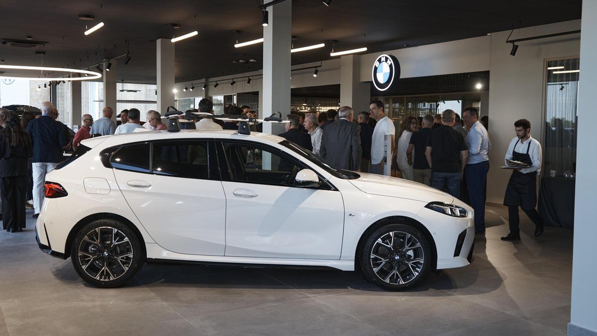 BMW Marcos Automoción presenta en Valencia su renovado concesionario con una experiencia única para los sentidos.