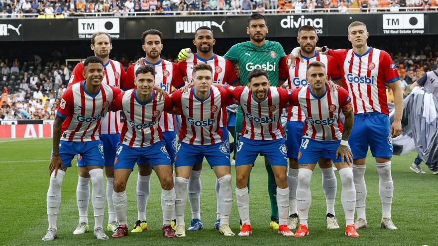 El Girona puja al podi a València (1-3)