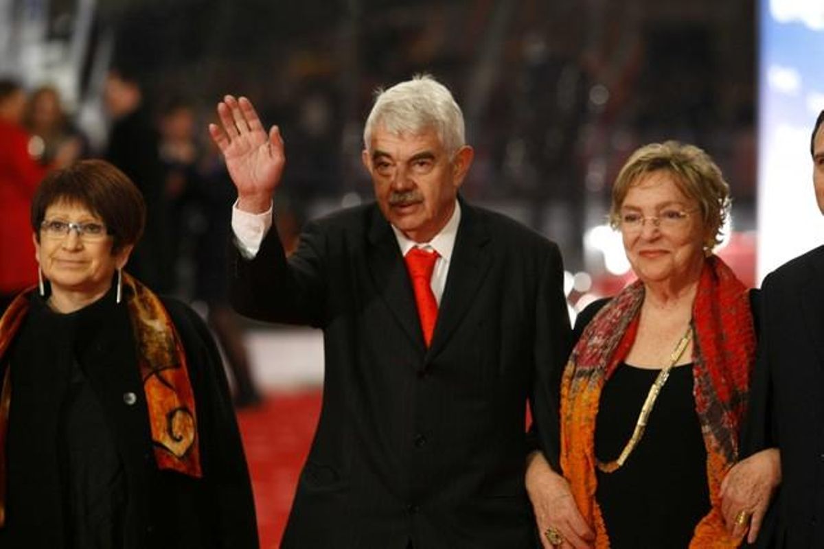 Pasqual Maragall i la seva dona, Diana Garrigosa, a la seva arribada al Teatro Real.